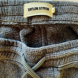 The Après Pant in Charcoal Waffle from Taylor Stitch